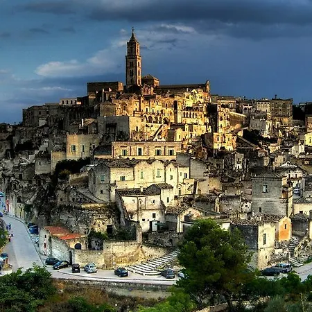 Miramonte مونتيسكاليوزو